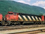 CN 2422